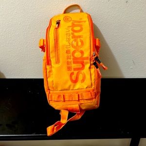 Super dry hardy sling bag. Perfect for anyone on the go.